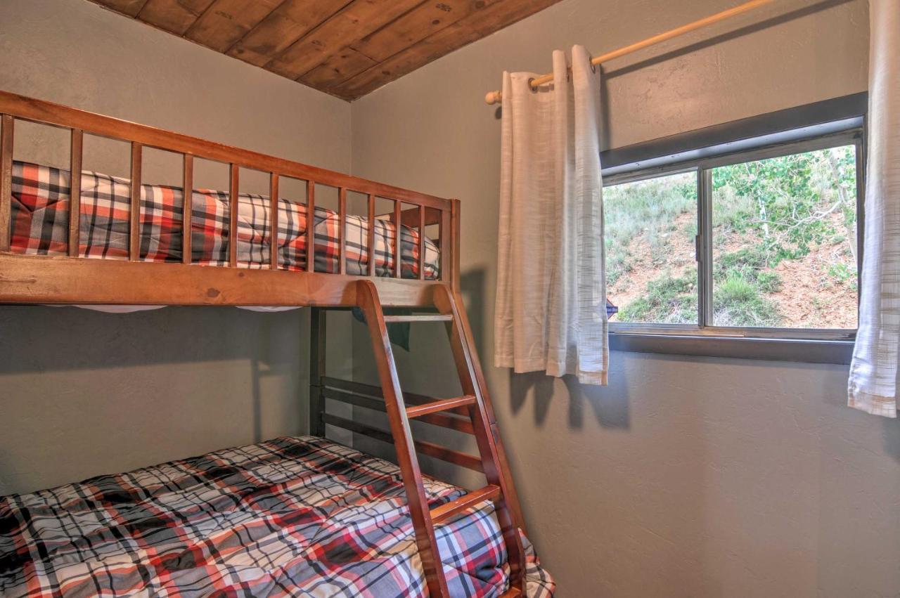 Pet-Friendly Duck Creek Village Retreat With Deck! Exterior foto